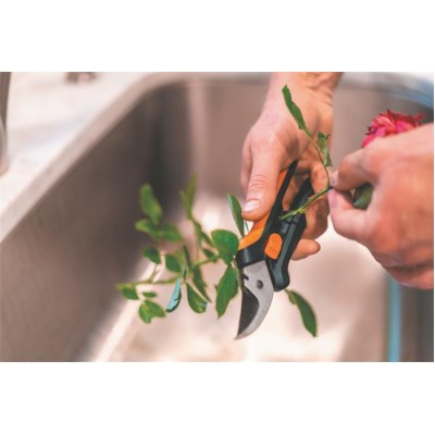 Metszőolló, FISKARS "Solid™ SP14"