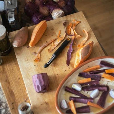 Forgópengés hámozó, FISKARS